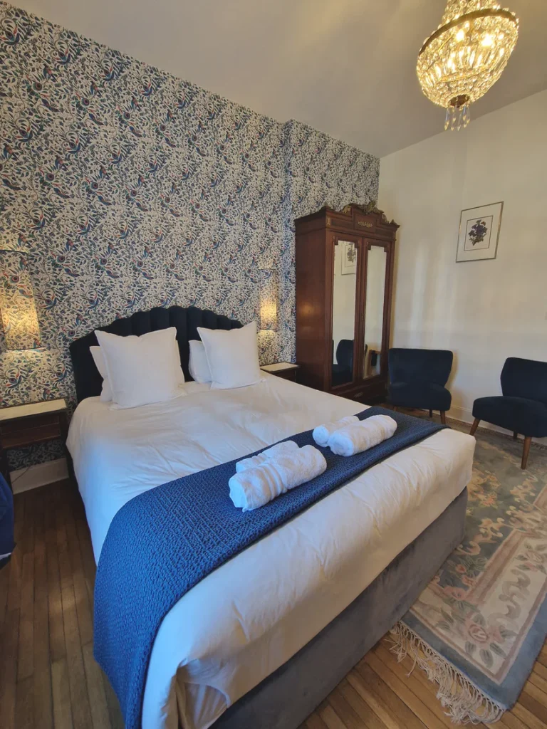 La chambre bleue de style Louis XVI