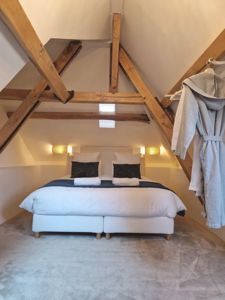 L'atmosphère cosy de la chambre Des Secrets.